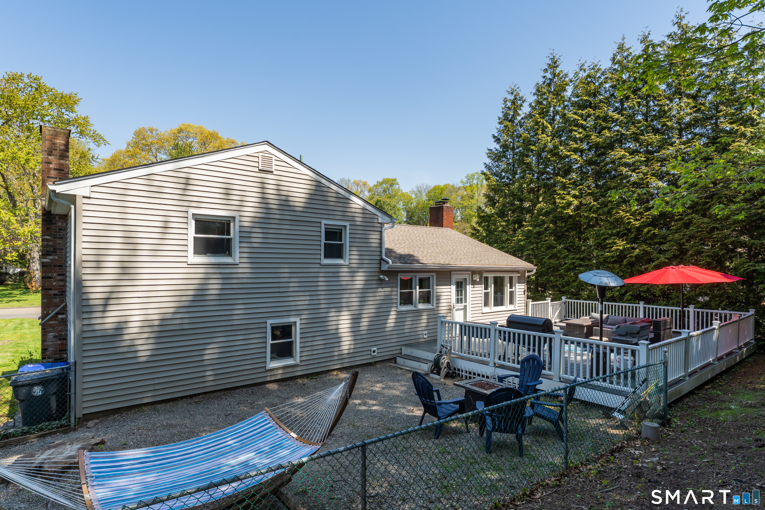 44 Palmer Woods Circle Branford CT 06405