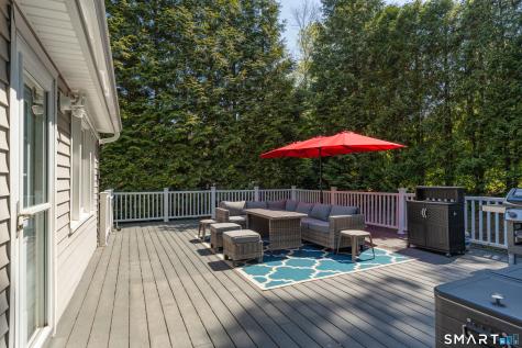 44 Palmer Woods Circle Branford CT 06405