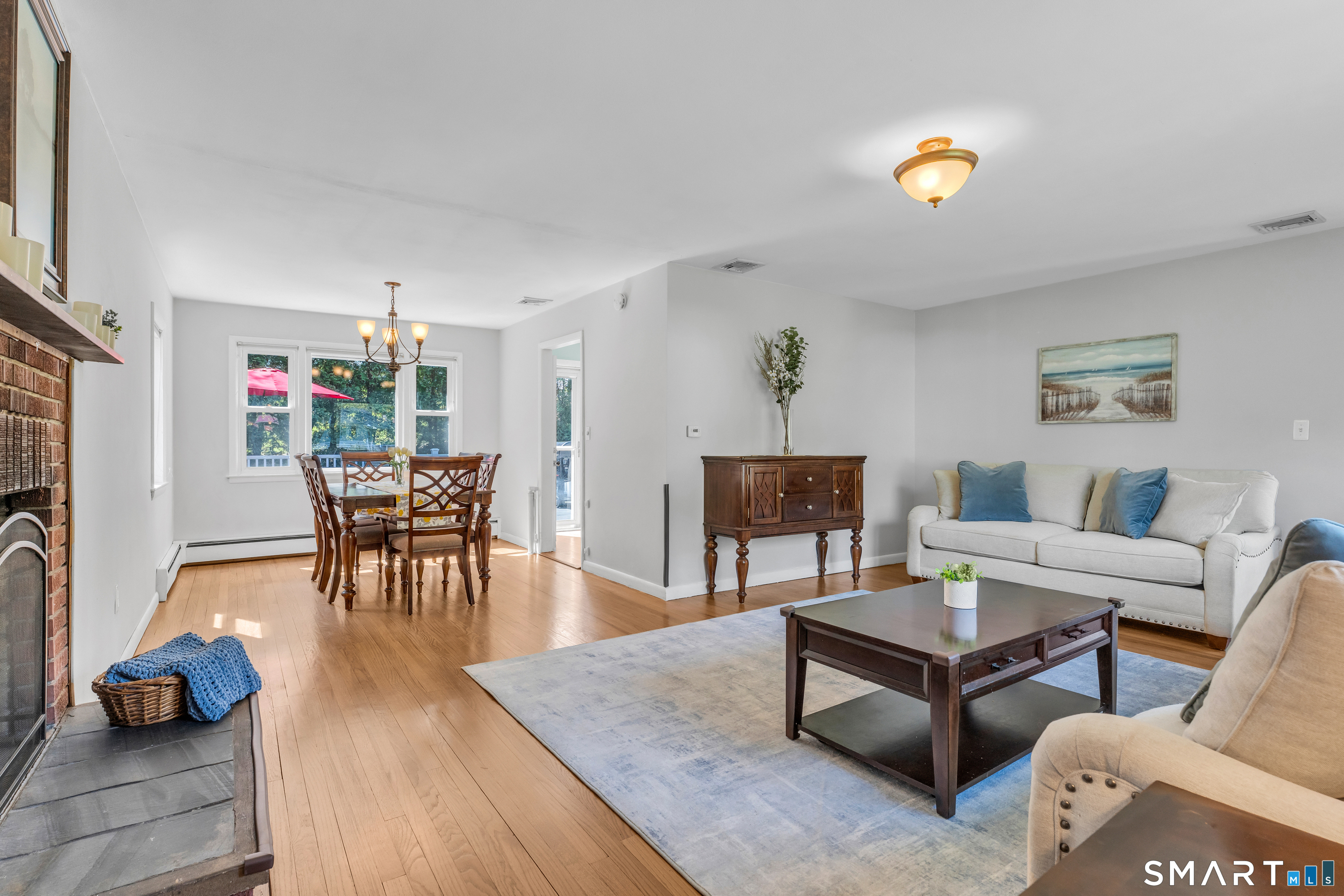 44 Palmer Woods Circle Branford CT 06405