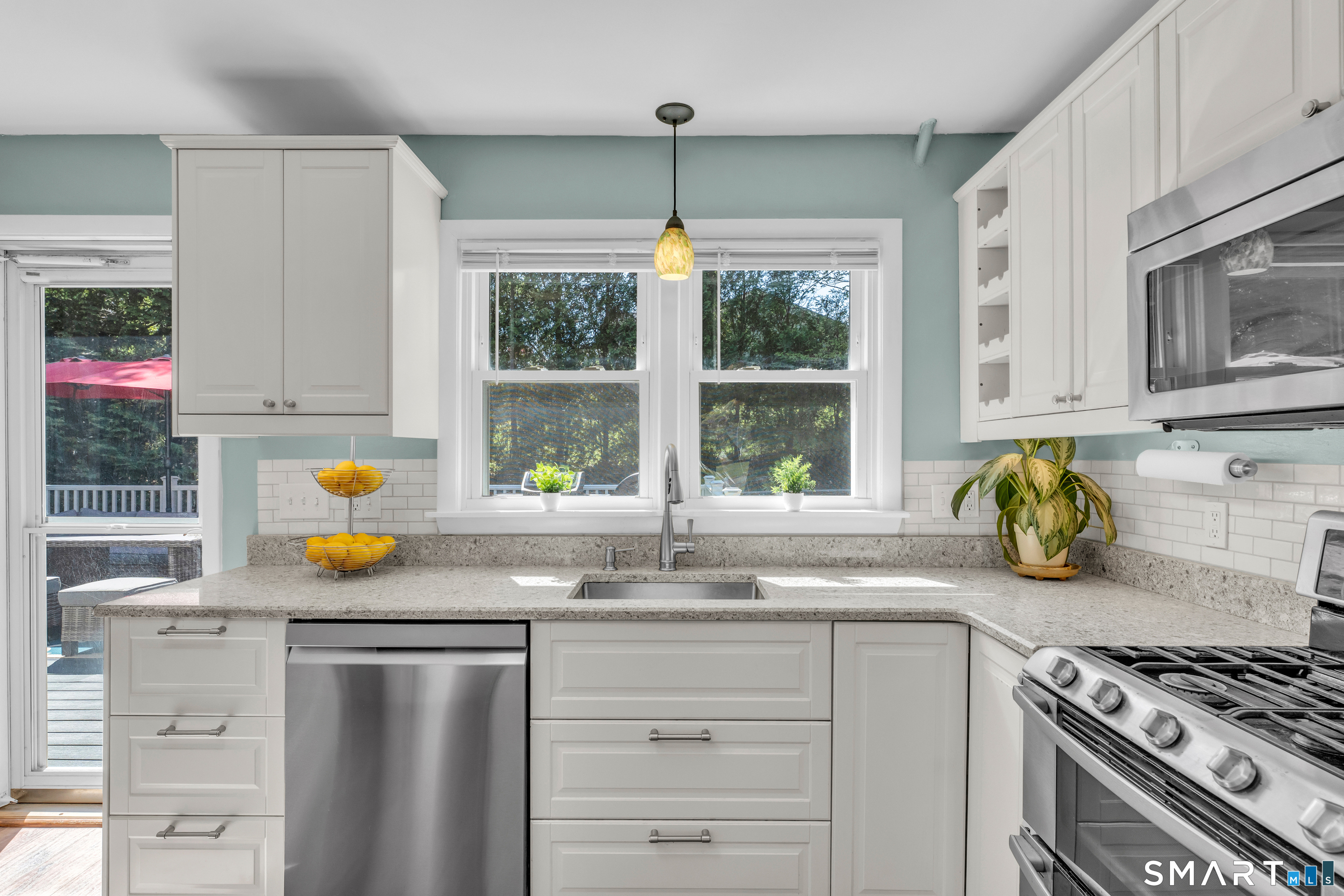 44 Palmer Woods Circle Branford CT 06405