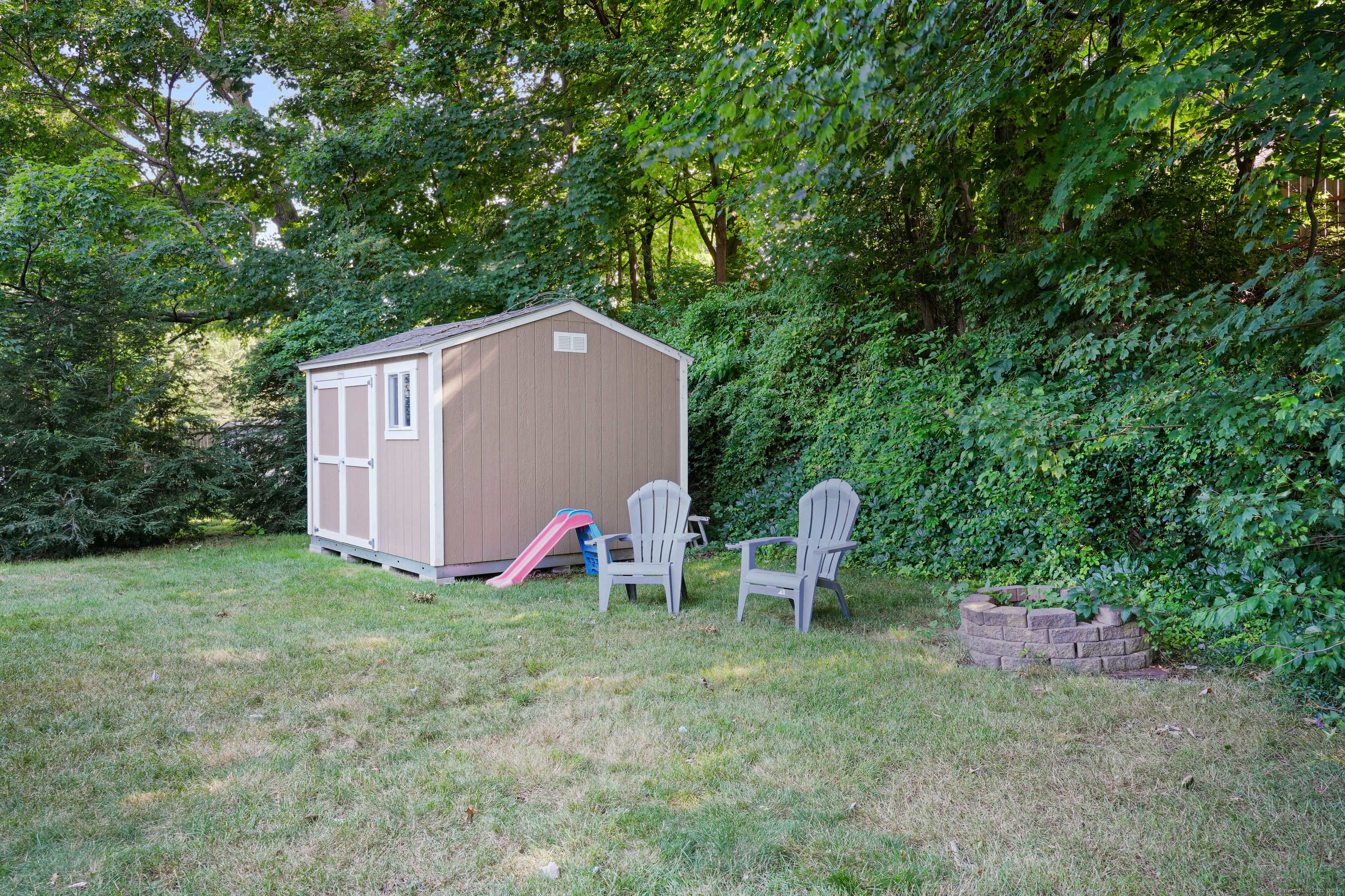 217 Macon Drive Bridgeport CT 06606