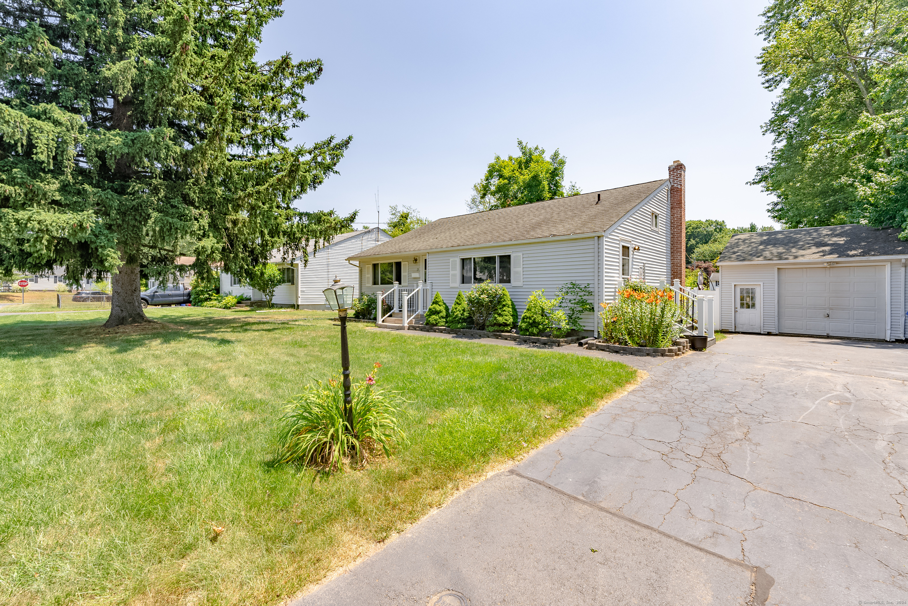 15 Chesslee Road East Hartford CT 06108