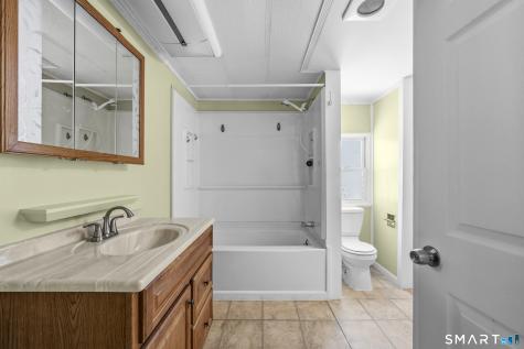 28 Nashua Street Norwich CT 06360