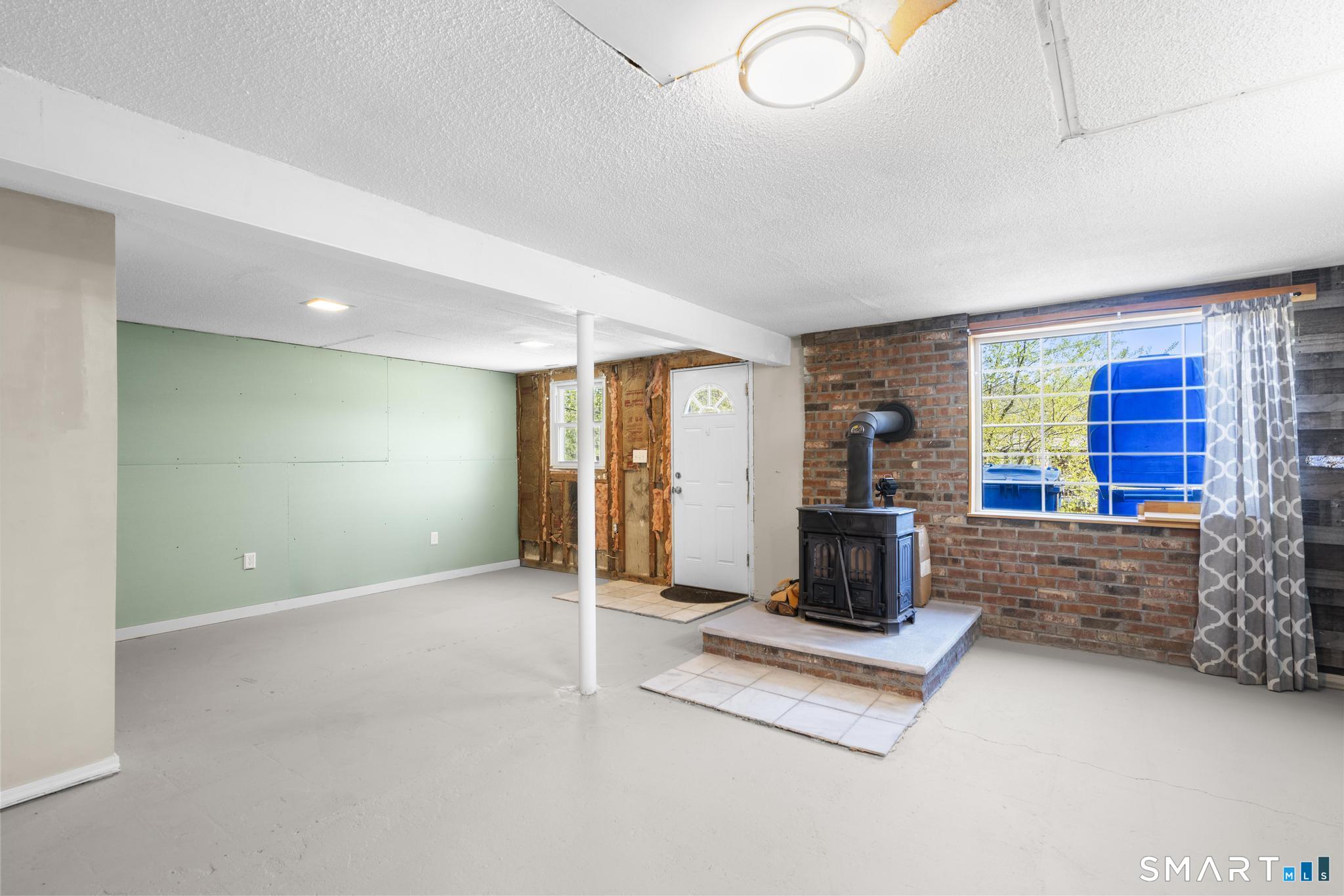 10 Sharp Hill Road Montville CT 06382