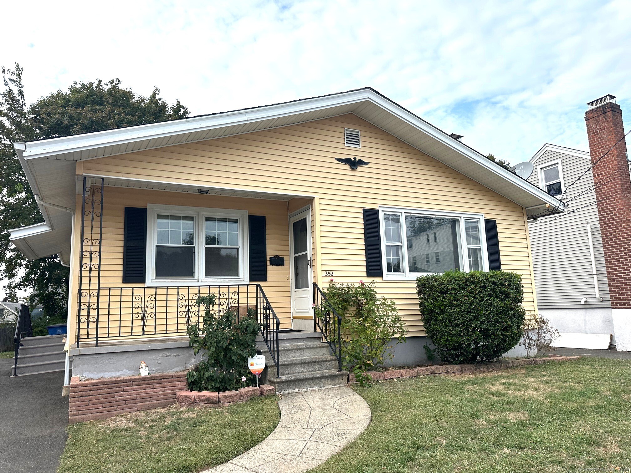 252 Lighthouse Road New Haven CT 06512