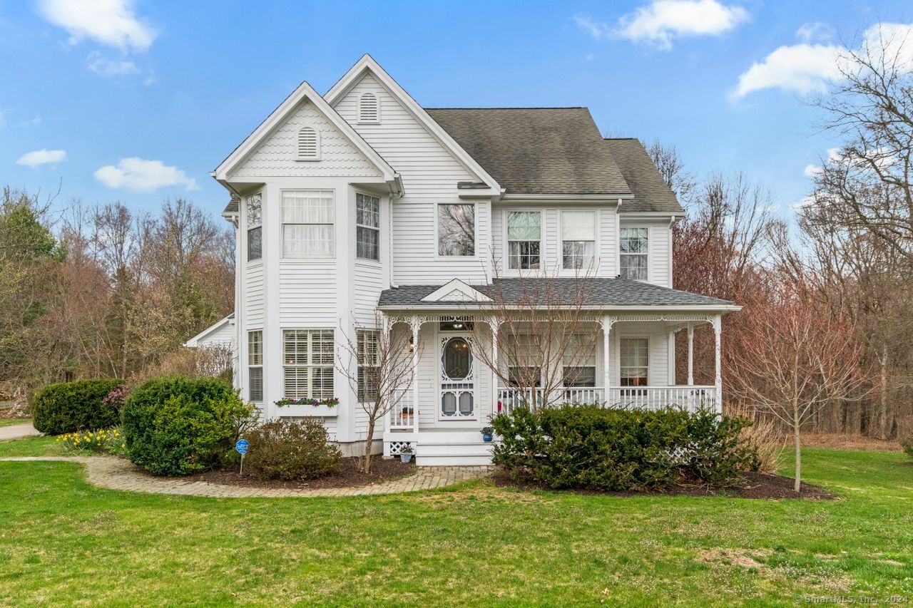 9 Wychwood Lane Oxford CT 06478