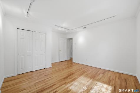 156 West Haviland Lane Stamford CT 06903