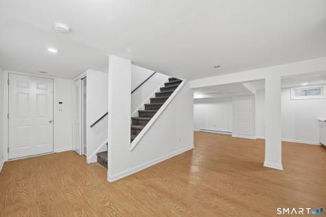 156 West Haviland Lane Stamford CT 06903