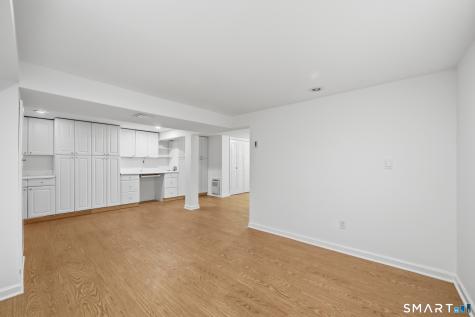 156 West Haviland Lane Stamford CT 06903
