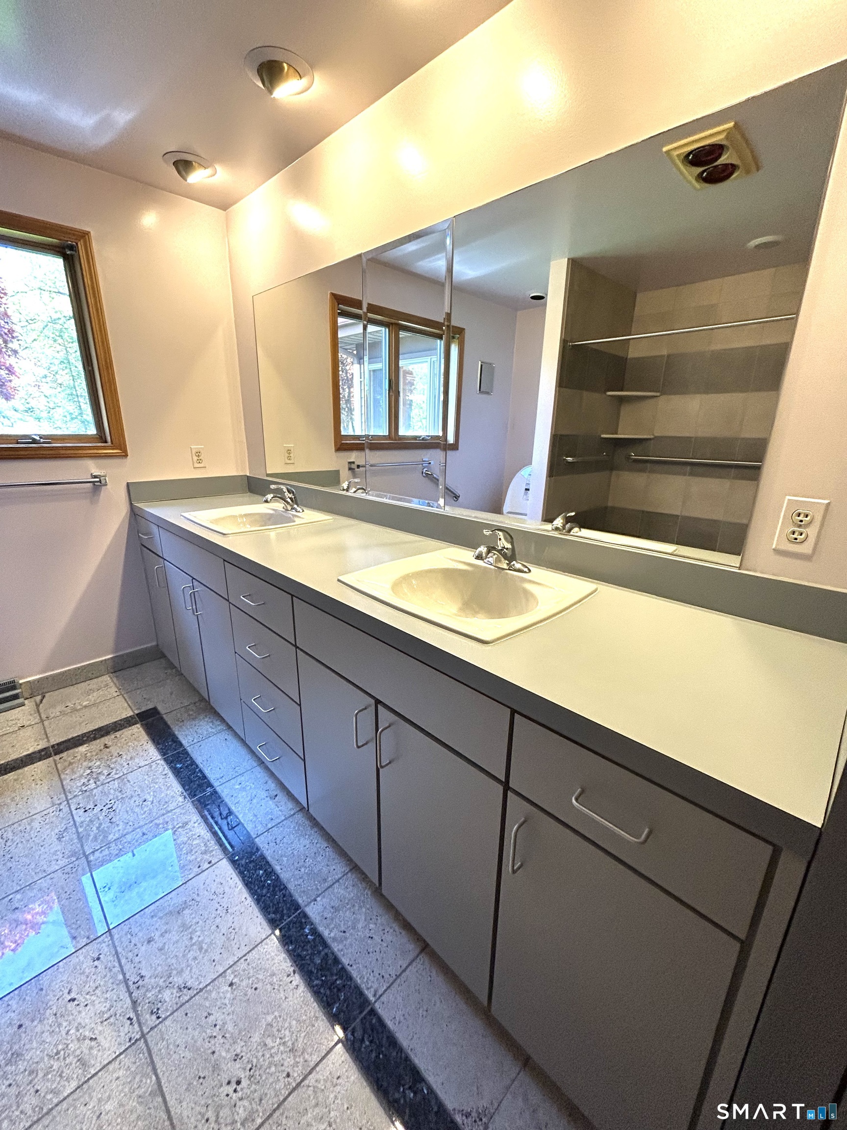 58 Clover Lane Manchester CT 06040