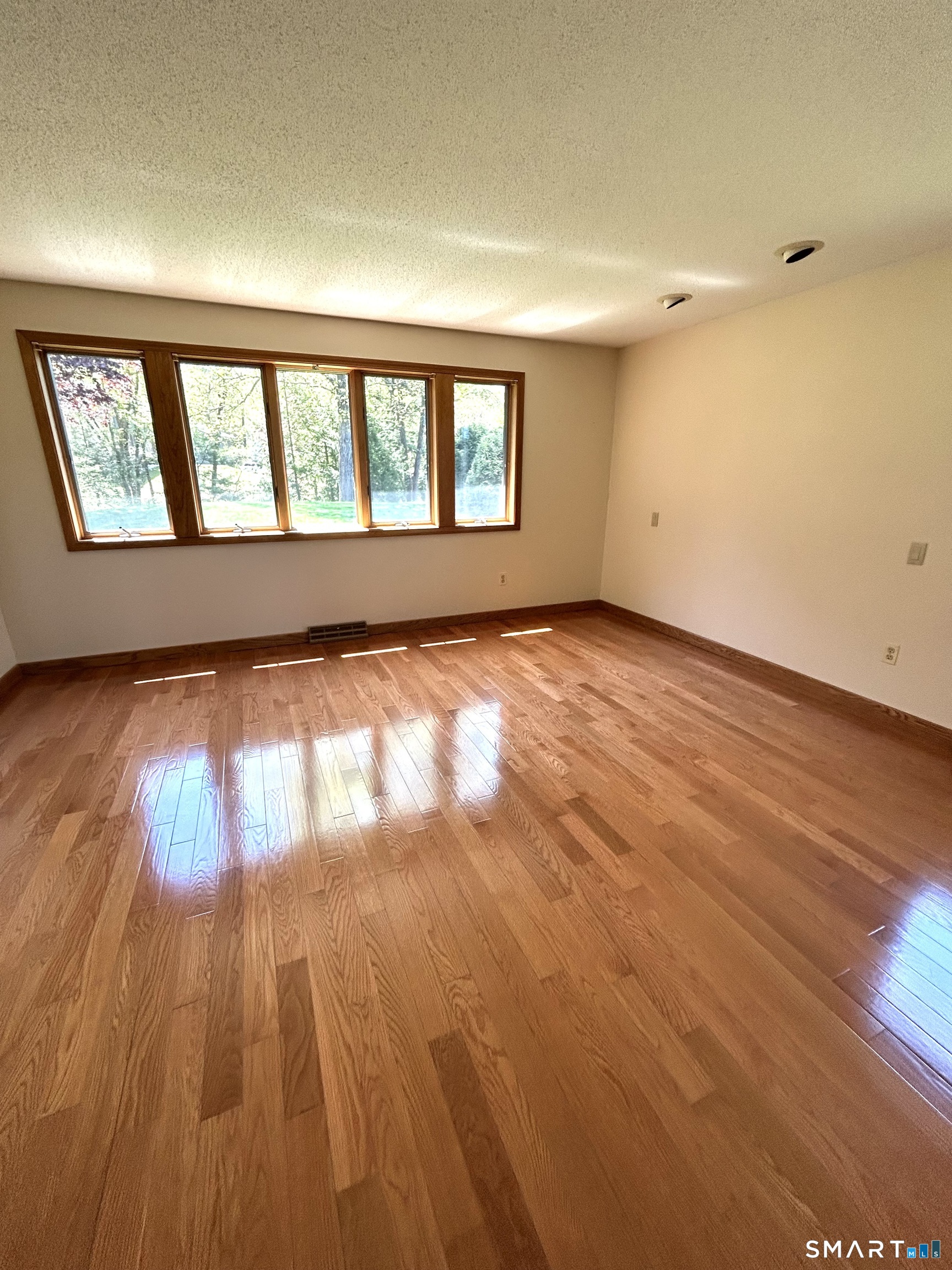 58 Clover Lane Manchester CT 06040