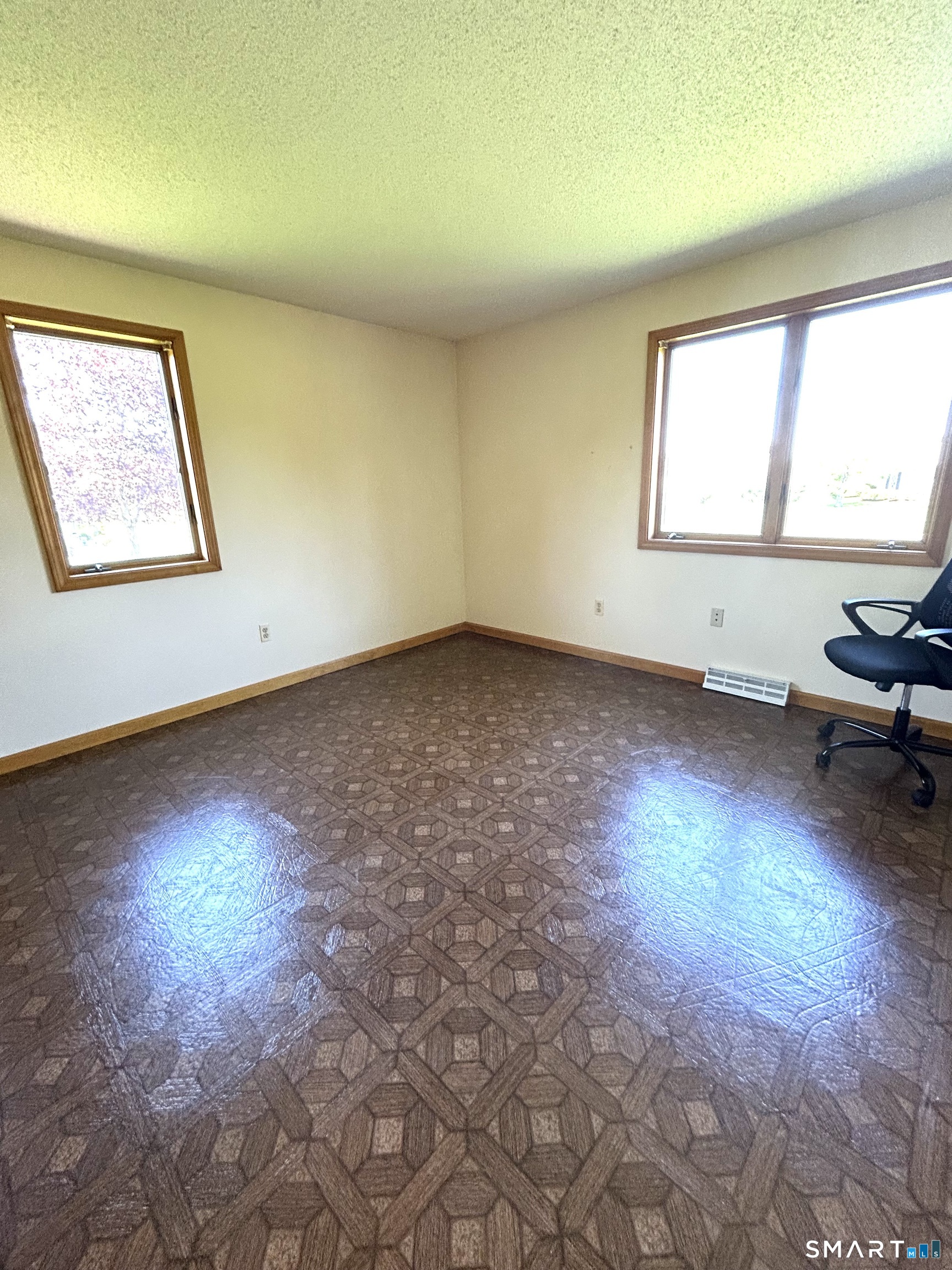 58 Clover Lane Manchester CT 06040
