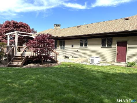 58 Clover Lane Manchester CT 06040