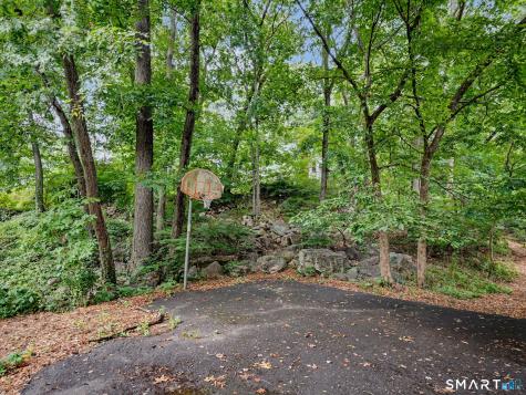 16 Brookhill Lane Norwalk CT 06851