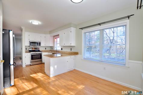 18 Brentwood Drive Farmington CT 06032