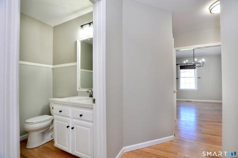 18 Brentwood Drive Farmington CT 06032