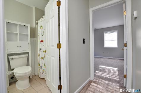 18 Brentwood Drive Farmington CT 06032