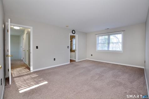 18 Brentwood Drive Farmington CT 06032