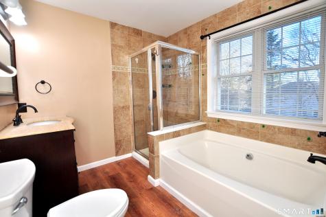 18 Brentwood Drive Farmington CT 06032