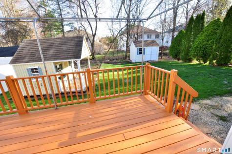 18 Brentwood Drive Farmington CT 06032