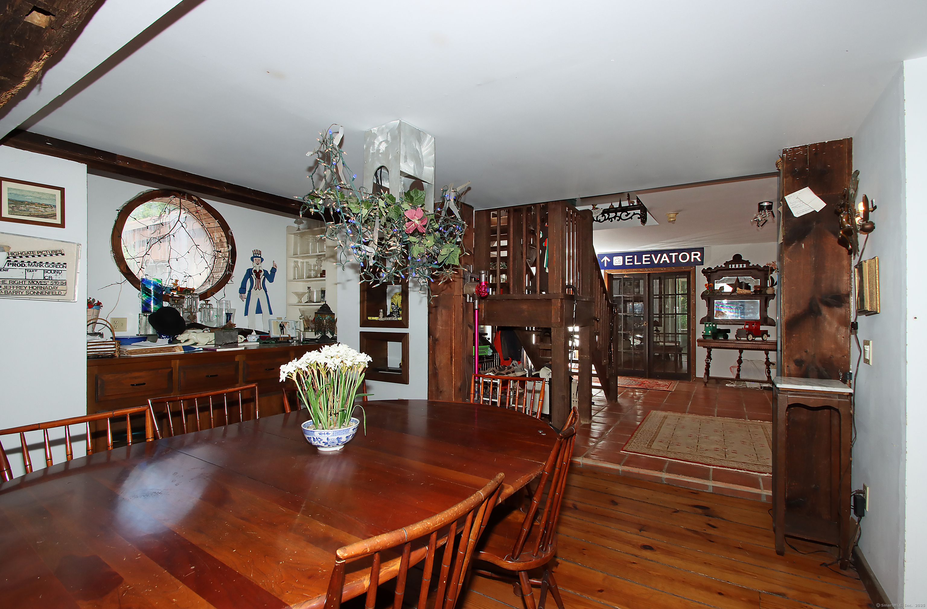 8 Dillon Road Woodbridge CT 06525