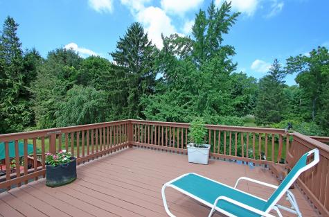 8 Dillon Road Woodbridge CT 06525