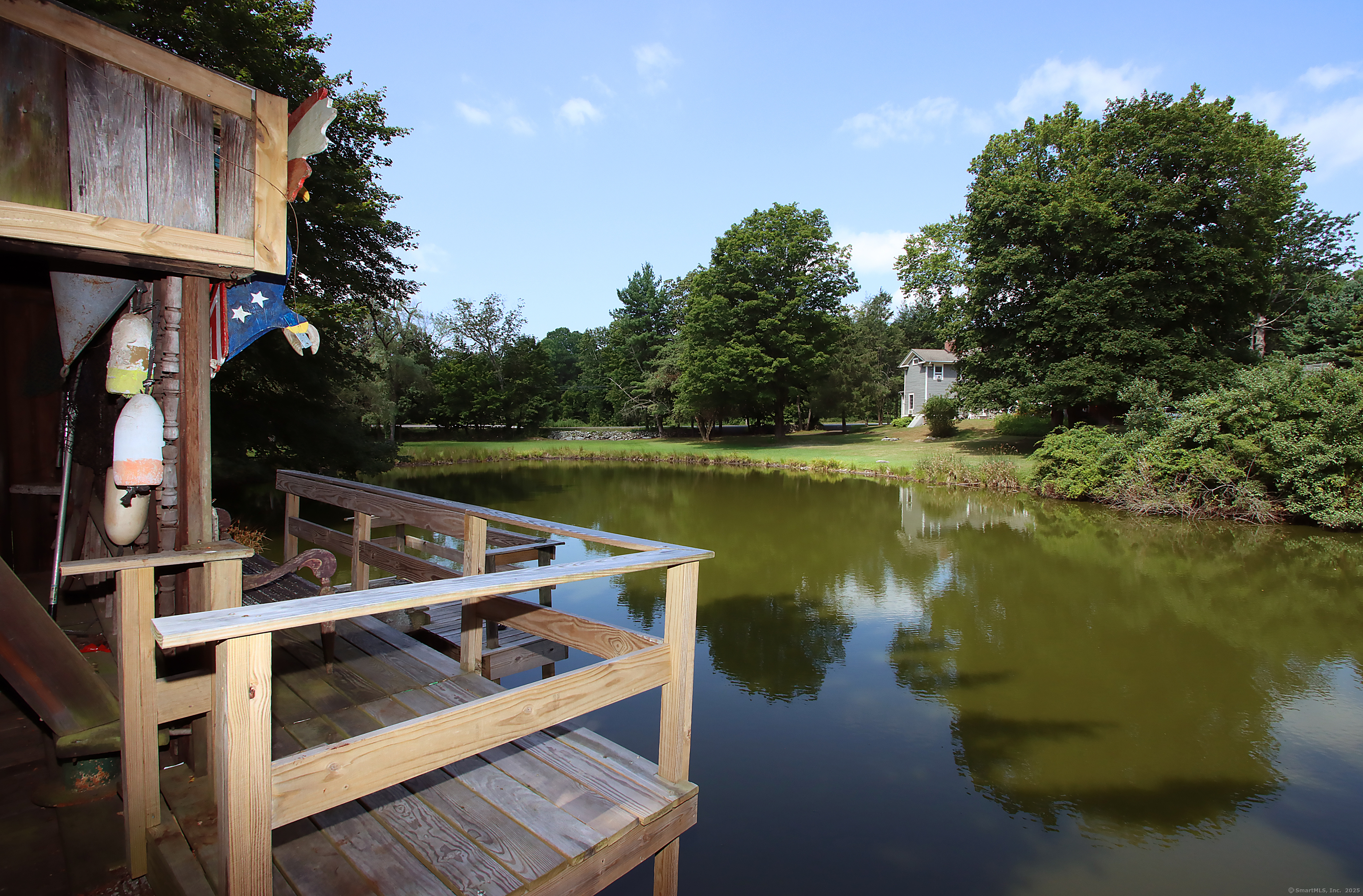 8 Dillon Road Woodbridge CT 06525