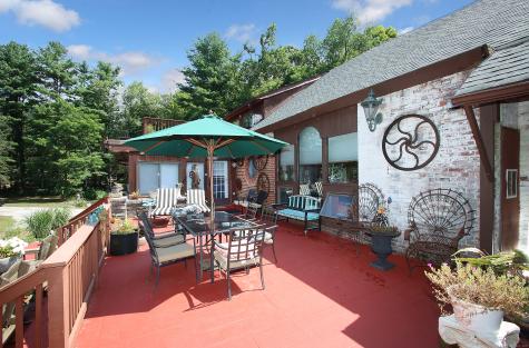 8 Dillon Road Woodbridge CT 06525