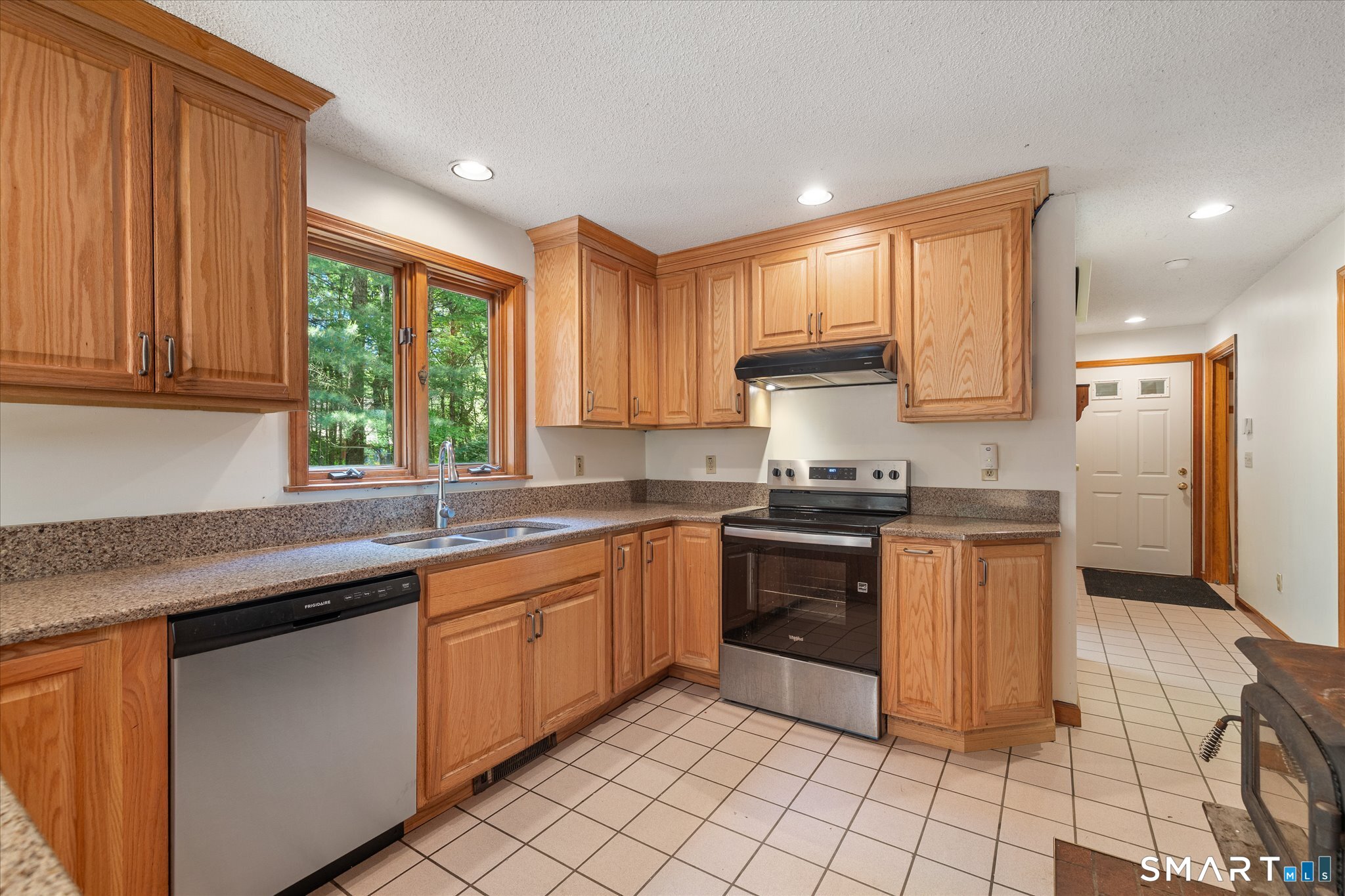 244 Paine Road Pomfret CT 06259