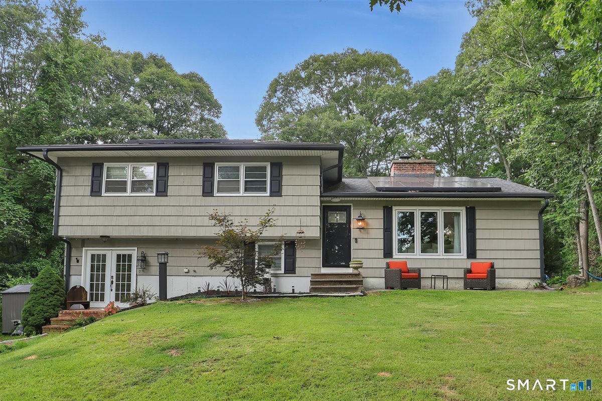 51 Mount Vernon Avenue Waterbury CT 06708