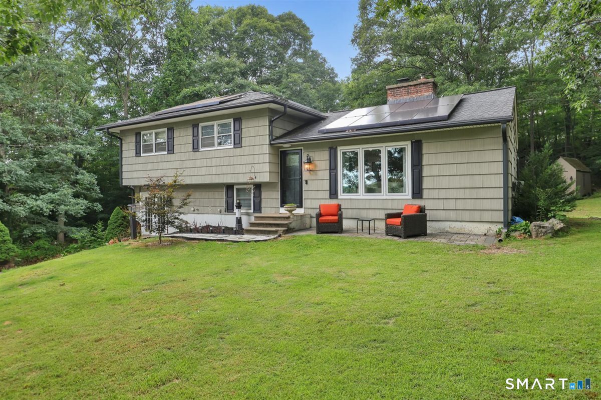 51 Mount Vernon Avenue Waterbury CT 06708