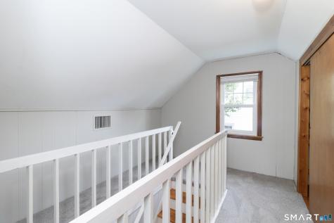 33 Clearview Avenue East Haven CT 06512