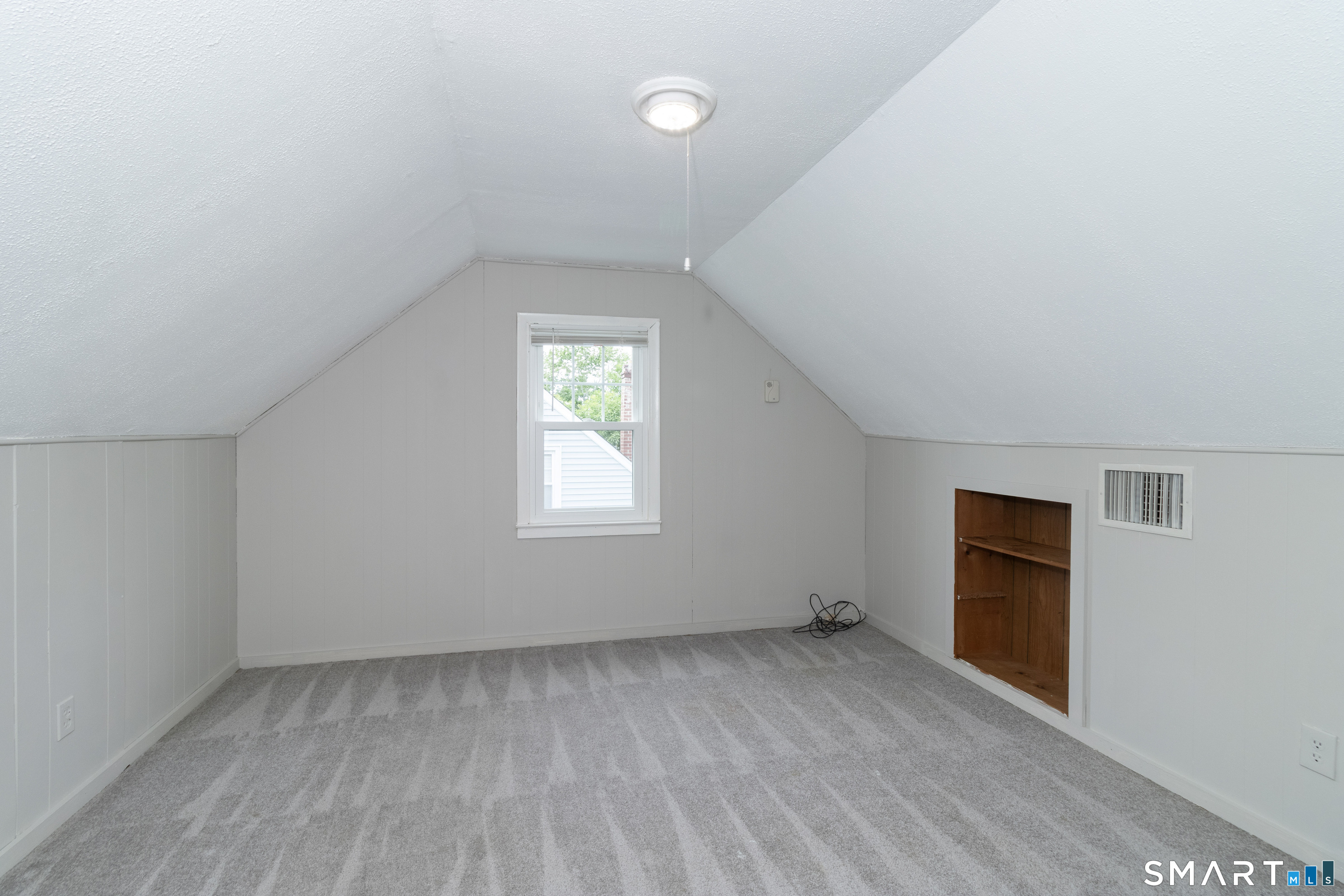 33 Clearview Avenue East Haven CT 06512