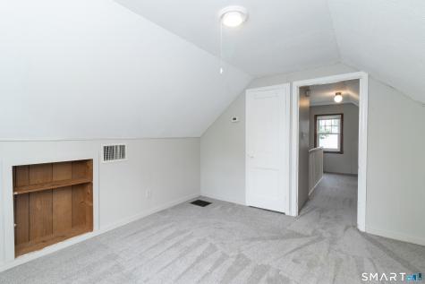 33 Clearview Avenue East Haven CT 06512