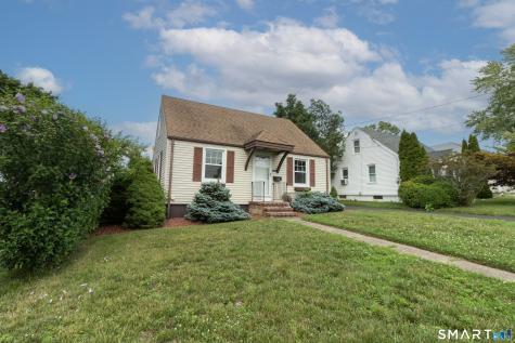 33 Clearview Avenue East Haven CT 06512