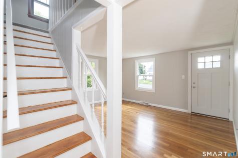 33 Clearview Avenue East Haven CT 06512