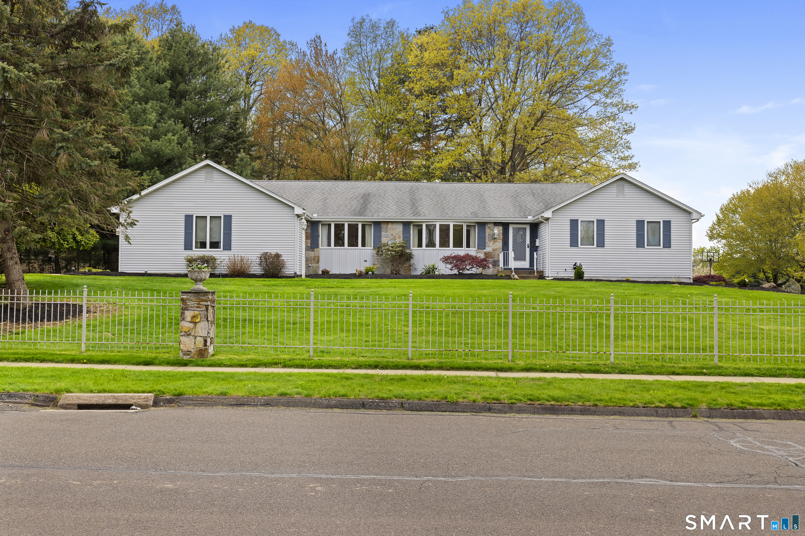 110 Pheasant Way South Windsor CT 06074