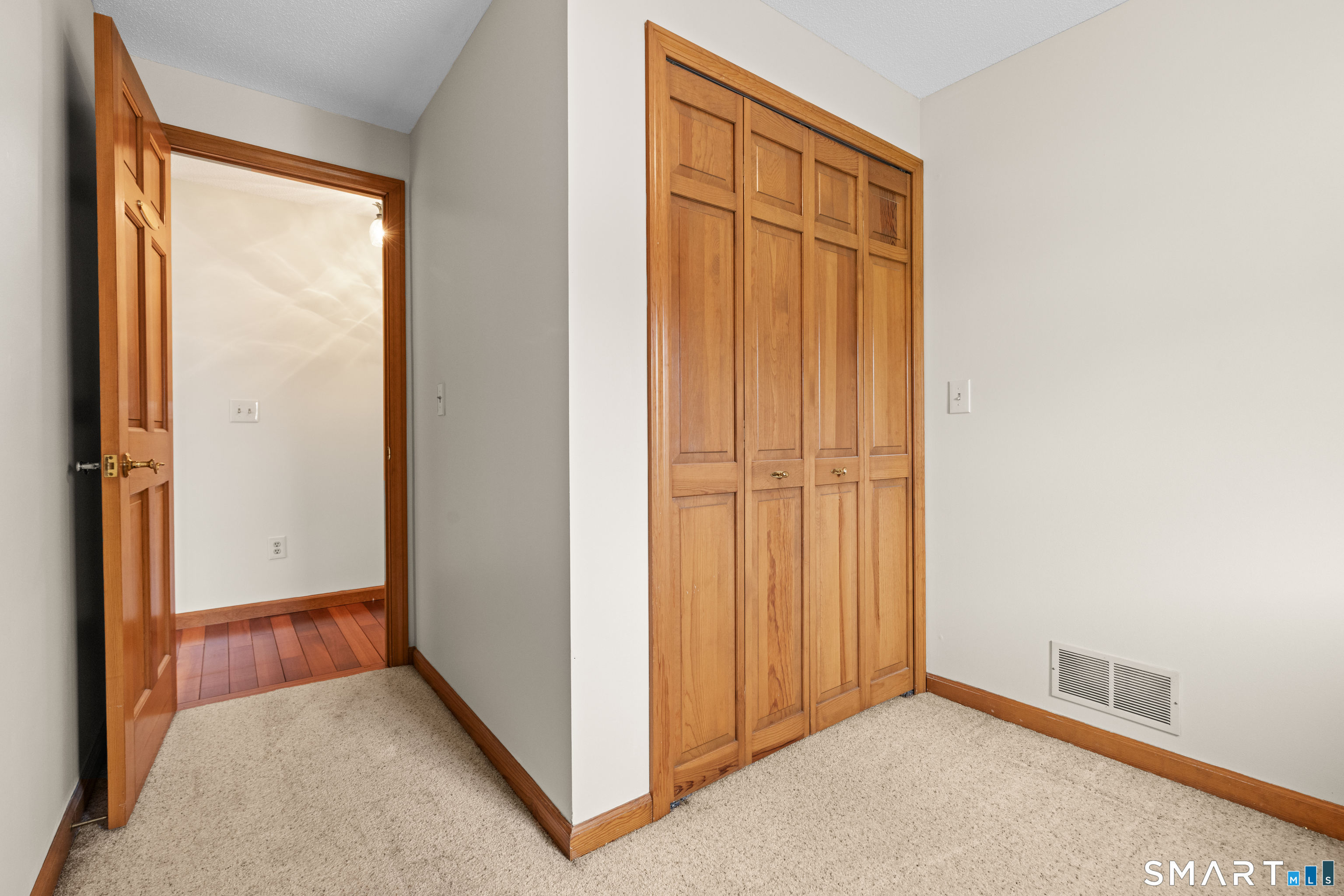 110 Pheasant Way South Windsor CT 06074
