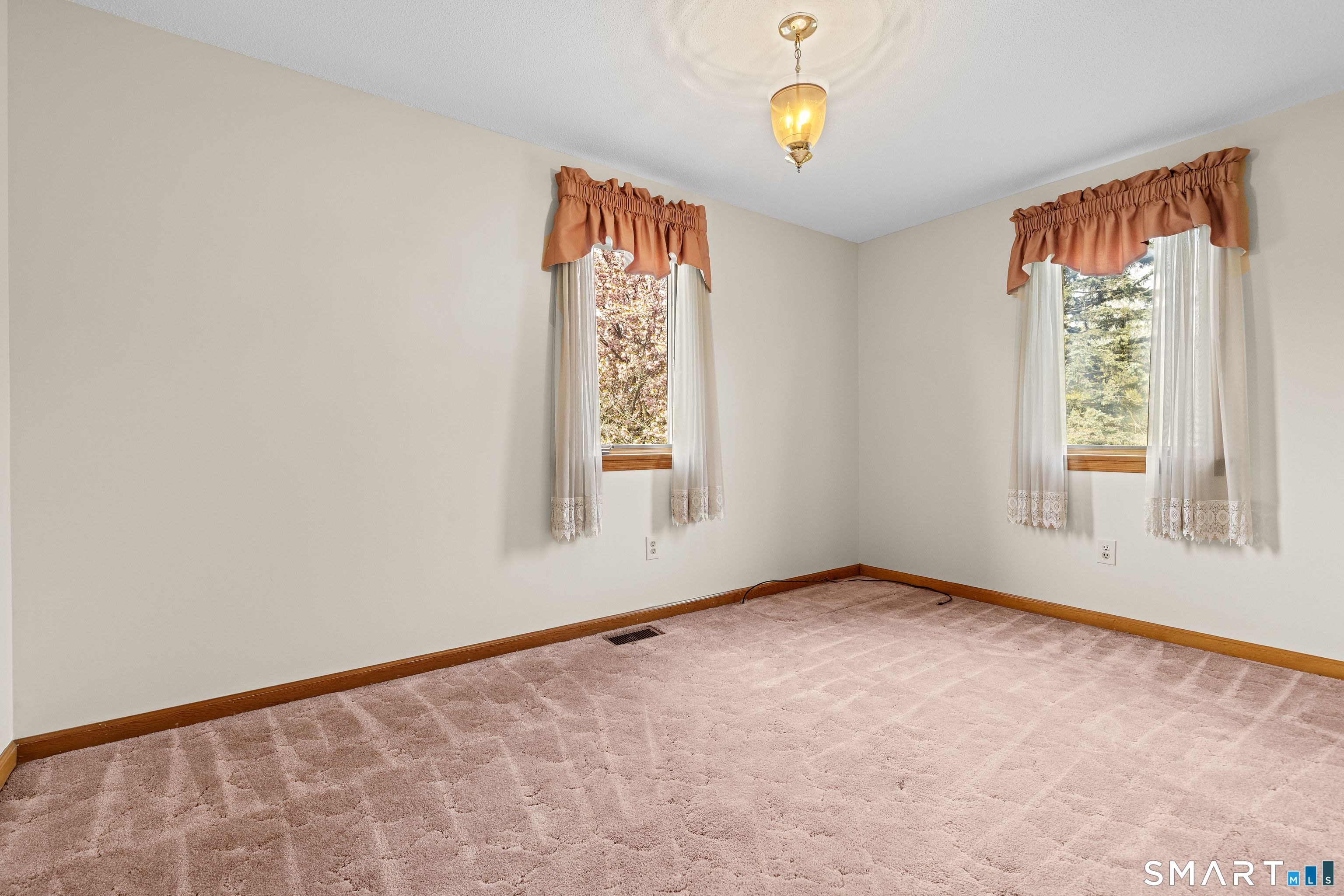 110 Pheasant Way South Windsor CT 06074