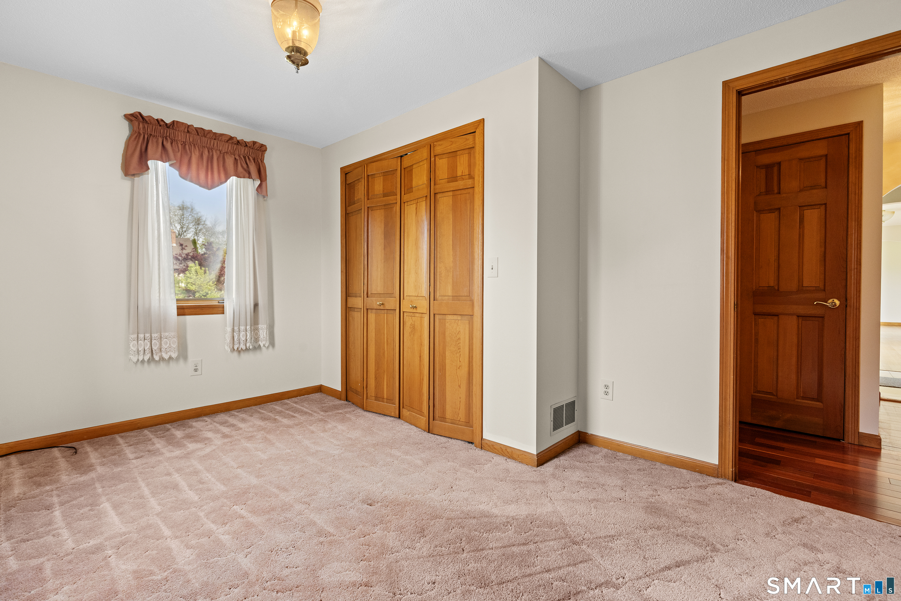 110 Pheasant Way South Windsor CT 06074