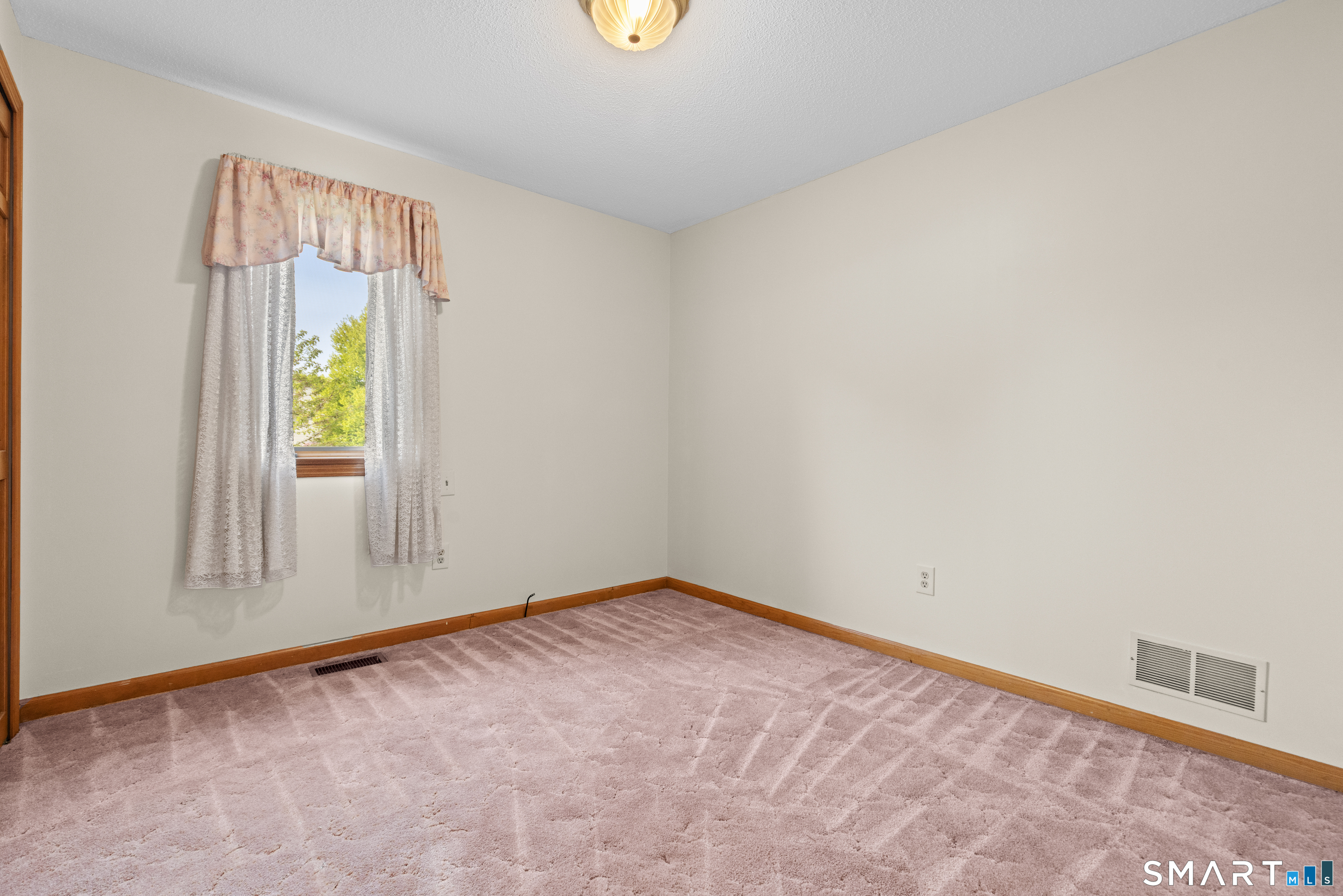 110 Pheasant Way South Windsor CT 06074