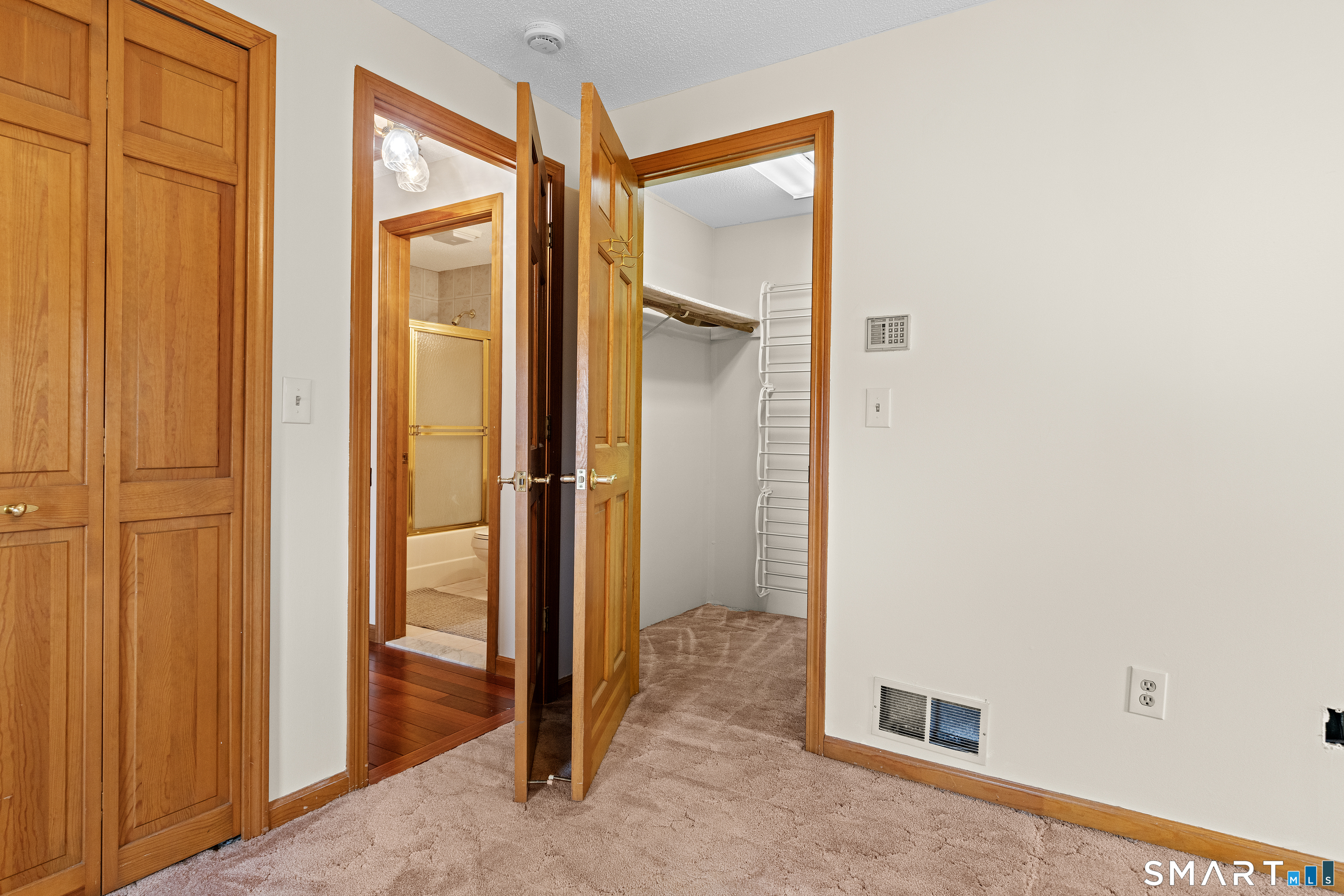 110 Pheasant Way South Windsor CT 06074
