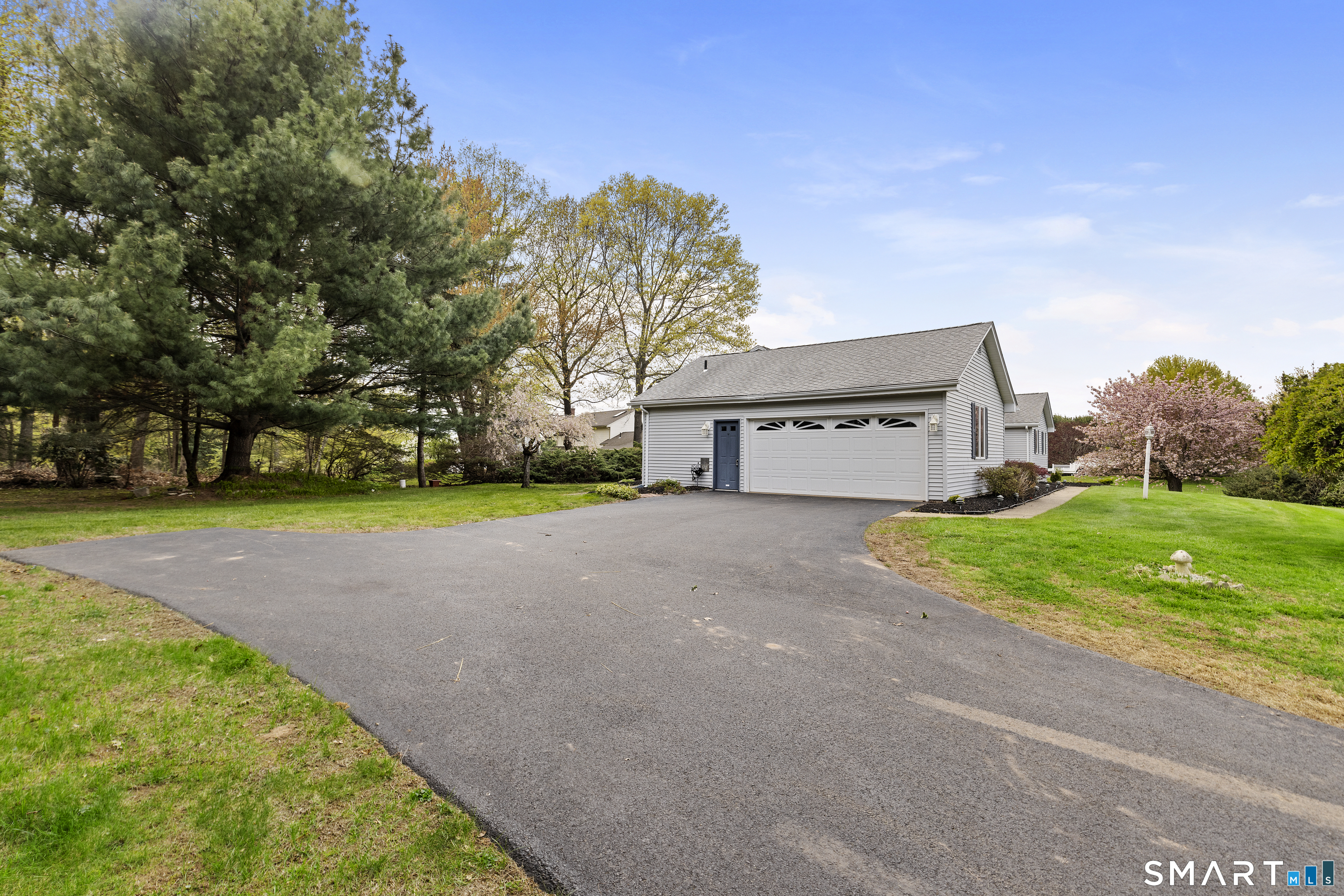 110 Pheasant Way South Windsor CT 06074