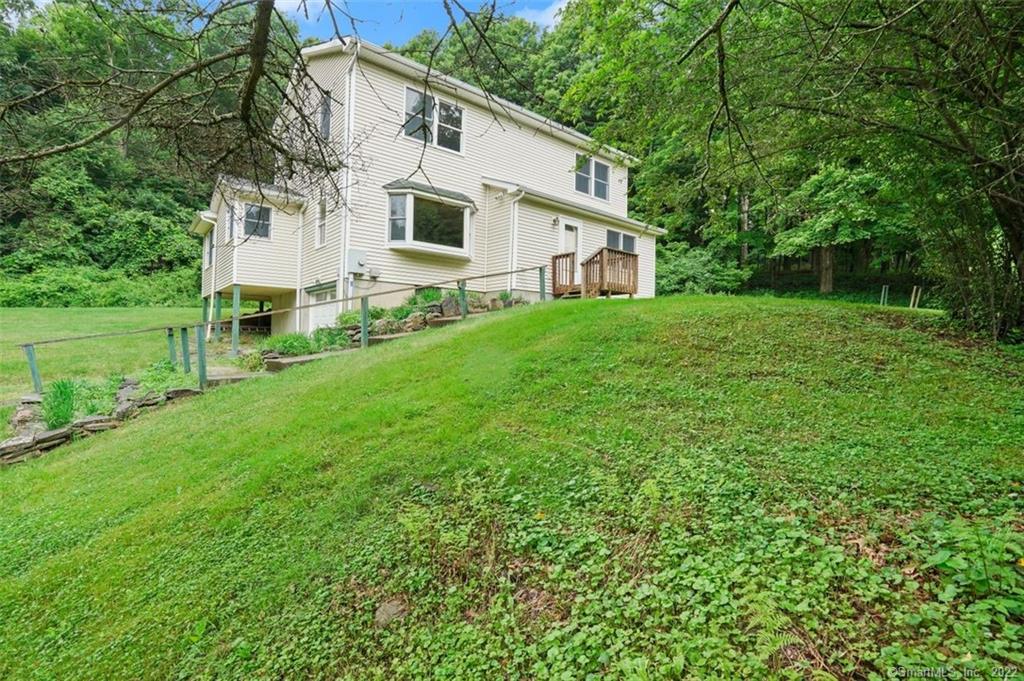 63 State Route 39 New Fairfield CT 06812