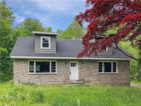 2 North Street Trumbull CT 06611