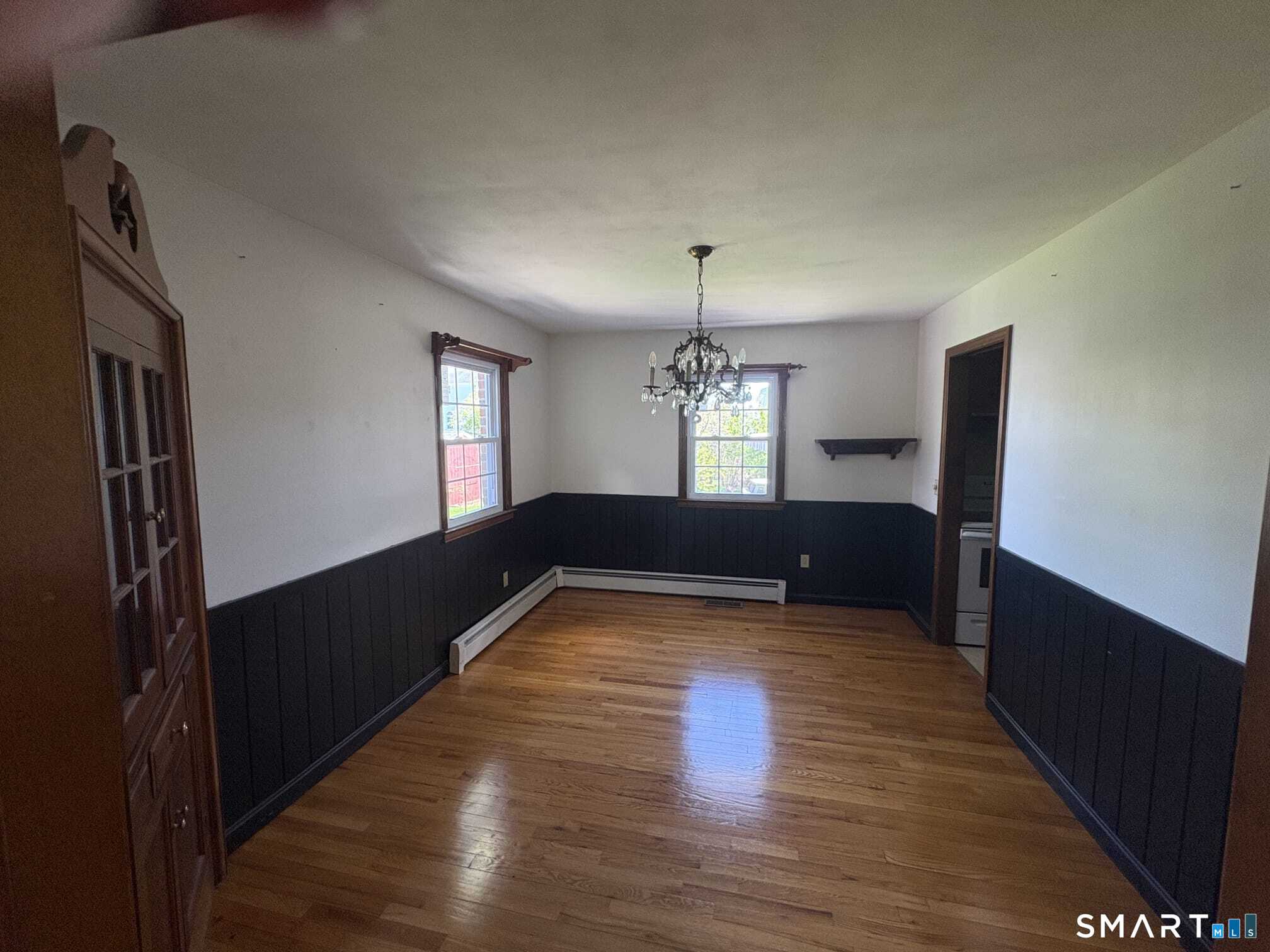 16 Raymond Road Woodbridge CT 06525