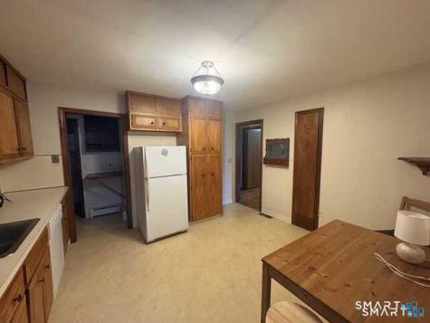 16 Raymond Road Woodbridge CT 06525