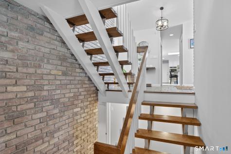 112 Calico Lane Fairfield CT 06824