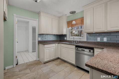 20 King James Drive East Lyme CT 06333