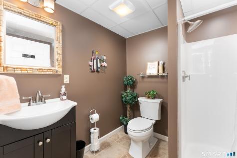 35 Linda Court Meriden CT 06450